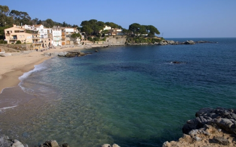 Girona beaches are about 40 mins away